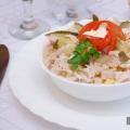 Hussar salata: najbolji recepti Hussar salata s govedinom i rajčicama